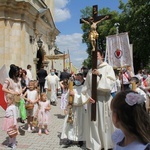 Tarnobrzeg. Procesja Bożego Ciała u ojców dominikanów