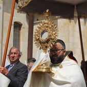 Tarnobrzeg. Procesja Bożego Ciała u ojców dominikanów