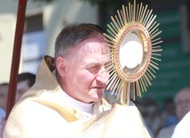 Tarnów. Eucharystia karmi naszą duszę