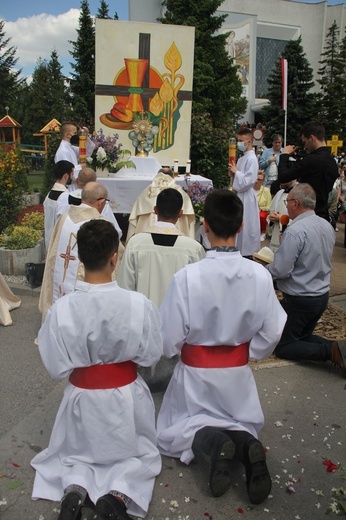 Tarnobrzeg. Procesja w parafii MBNP
