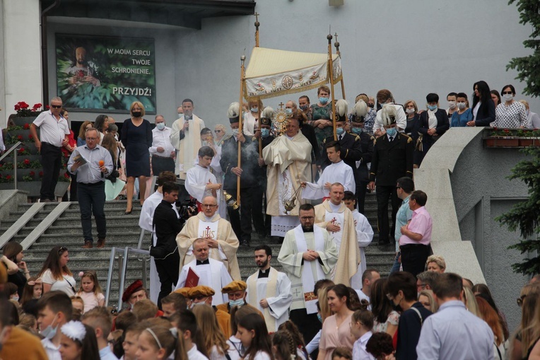 Tarnobrzeg. Procesja w parafii MBNP