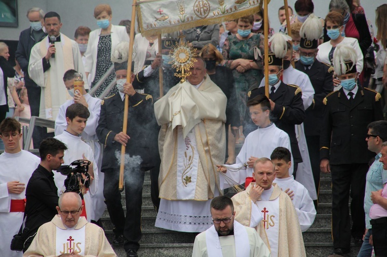 Tarnobrzeg. Procesja w parafii MBNP