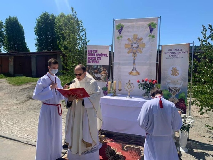 Boże Ciało w Nowej Rudzie Słupcu