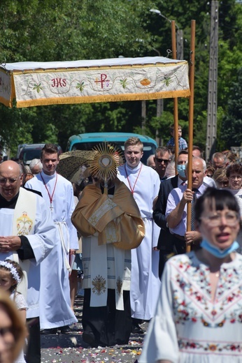 Boże Ciało 2021 - parafia pw. św. Jana Apostoła we Wrocławiu-Zakrzowie