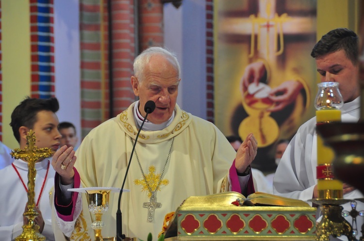 Boże Ciało w parafii Wniebowzięcia NMP w Bielawie