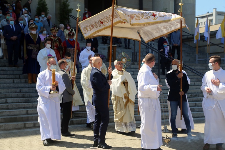 Katowice. Boże Ciało w katedrze 