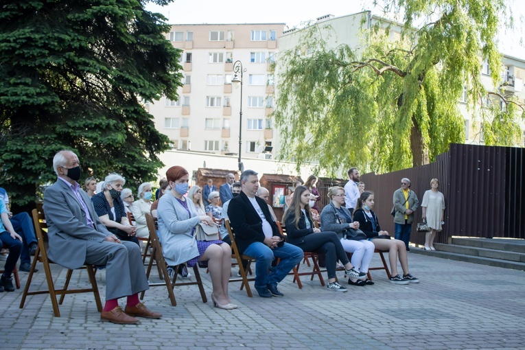 Dywan z kwiatów dla Jezusa