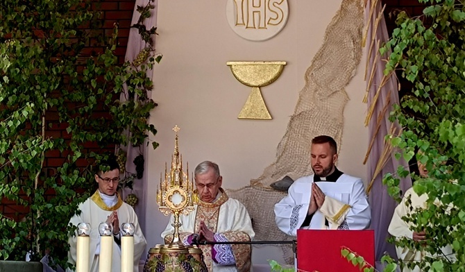 Bp Jan Kopiec: Dzisiaj jest święto radości i wdzięczności