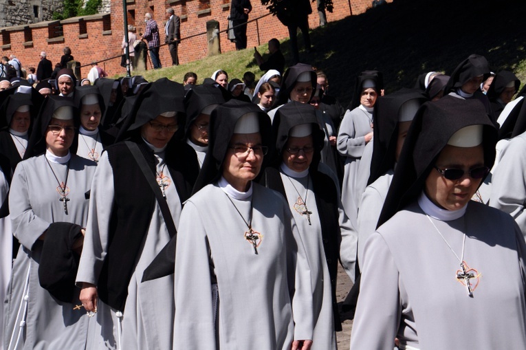 Boże Ciało 2021. Procesja z Wawelu na Rynek Główny