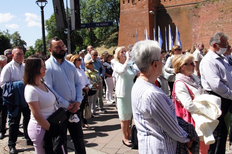 Boże Ciało 2021. Procesja z Wawelu na Rynek Główny