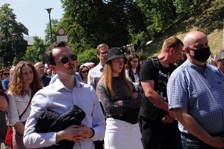 Boże Ciało 2021. Procesja z Wawelu na Rynek Główny