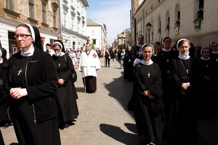 Boże Ciało 2021. Procesja z Wawelu na Rynek Główny