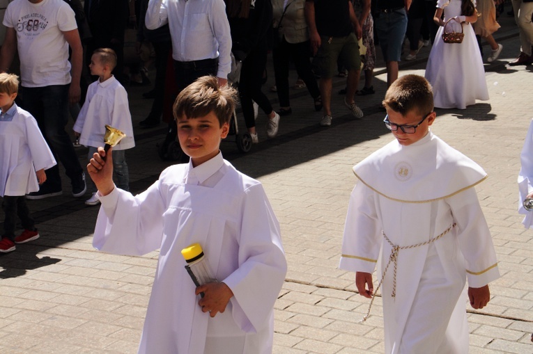 Boże Ciało 2021. Procesja z Wawelu na Rynek Główny