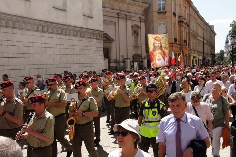 Boże Ciało 2021. Procesja z Wawelu na Rynek Główny