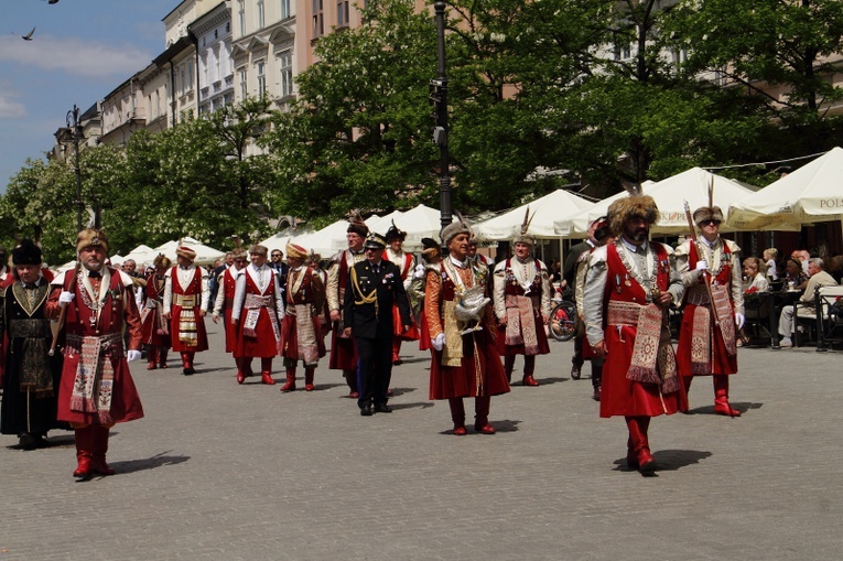 Boże Ciało 2021. Procesja z Wawelu na Rynek Główny