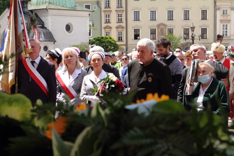 Boże Ciało 2021. Procesja z Wawelu na Rynek Główny