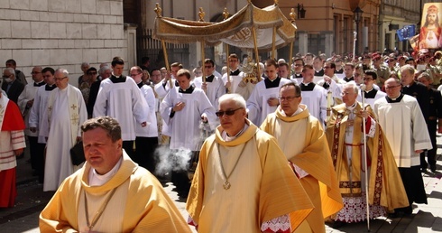 Abp Jędraszewski: Miejcie odwagę wierzyć!