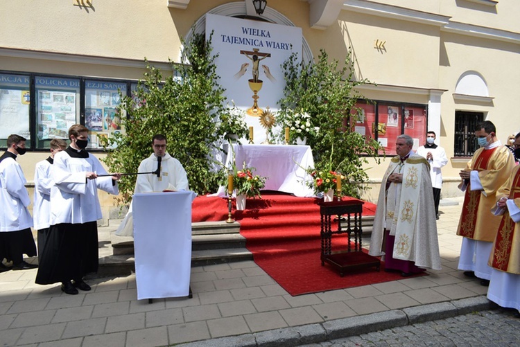 Sandomierz. Uroczystość Bożego Ciała w katedrze