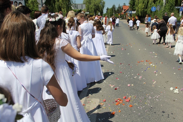 Boże Ciało 2021 - parafia pw. NMP Różańcowej w Kiełczowie