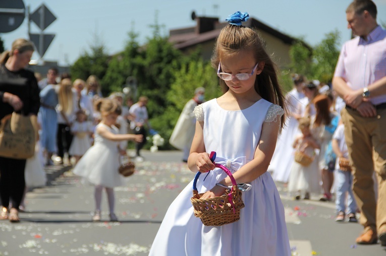 Boże Ciało 2021 - parafia pw. NMP Różańcowej w Kiełczowie