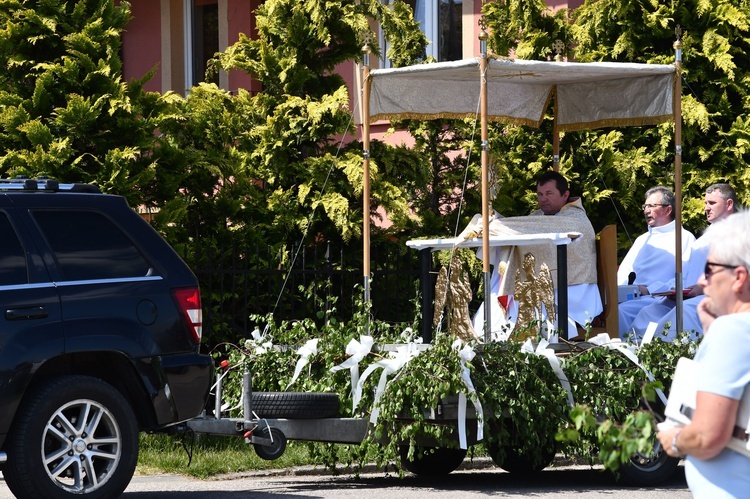 Zmotoryzowana procesja Bożego Ciała w Połczynie-Zdroju