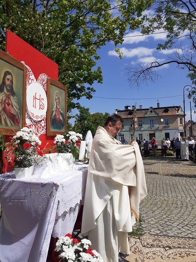 Boże Ciało 2021 - parafia pw. św. Jadwigi w Dobroszycach