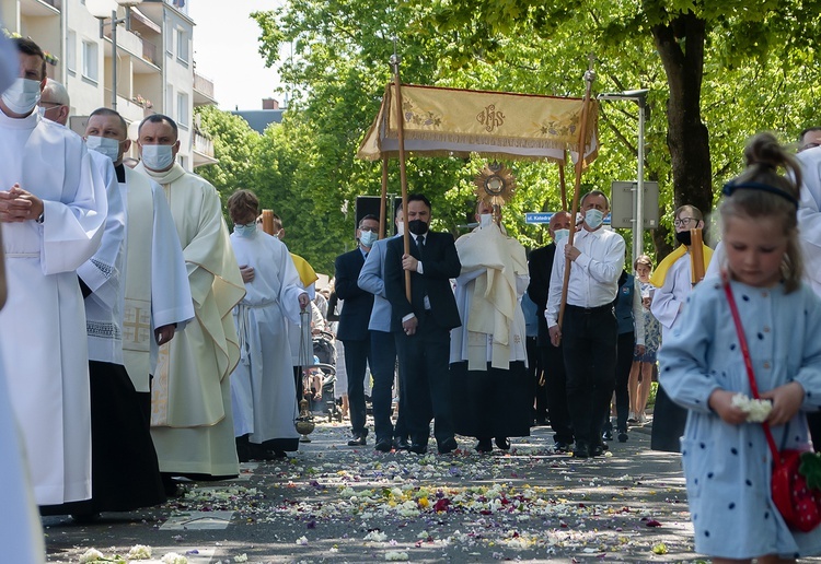 Procesja Bożego Ciała w Kołobrzegu, cz. 2