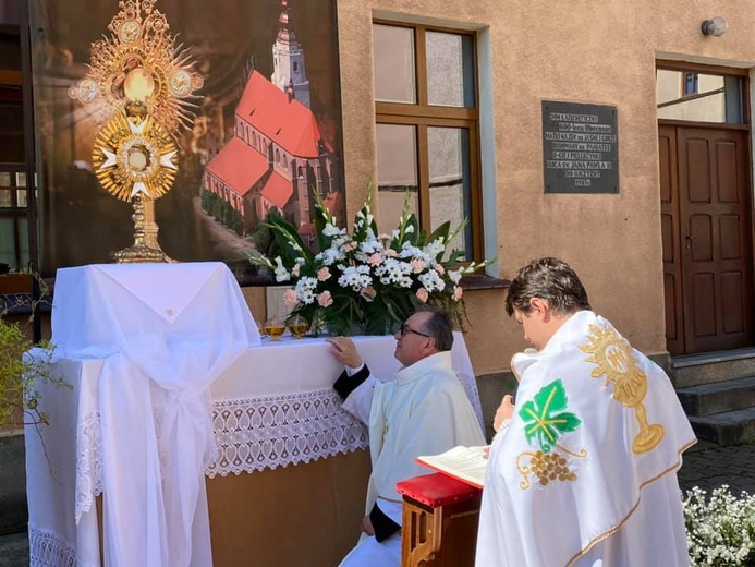 Boże Ciało u św. Jerzego w Dzierżonowie