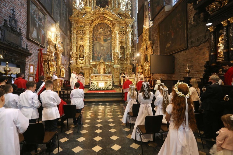 Procesja eucharystyczna w parafii Bożego Ciała w Krakowie 2021