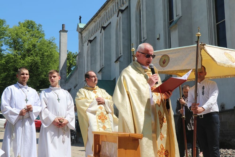 Boże Ciało u św. Barbary i w Zmartwychwstaniu w Wałbrzychu