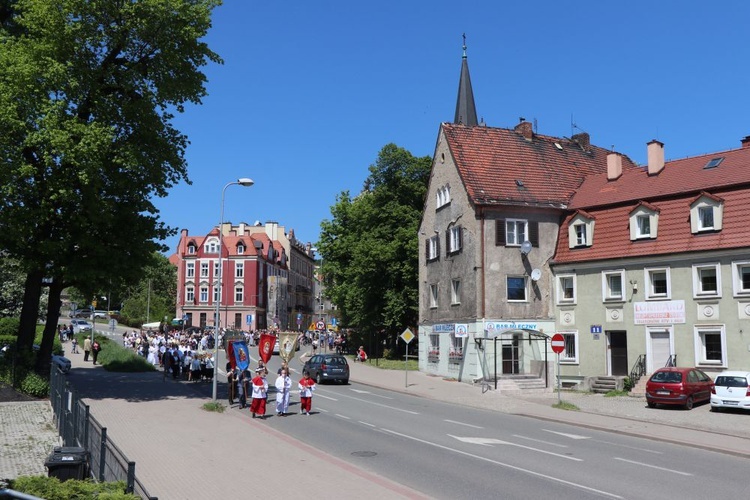 Boże Ciało u św. Barbary i w Zmartwychwstaniu w Wałbrzychu