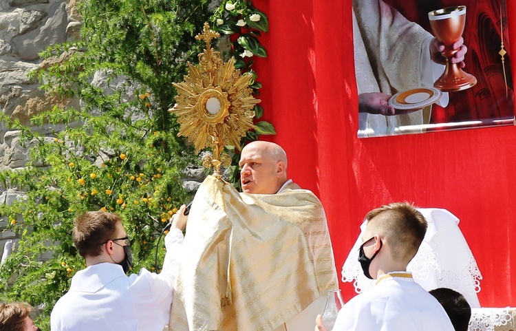 Uroczystość Bożego Ciała w parafii konkatedralnej w Żywcu - 2021