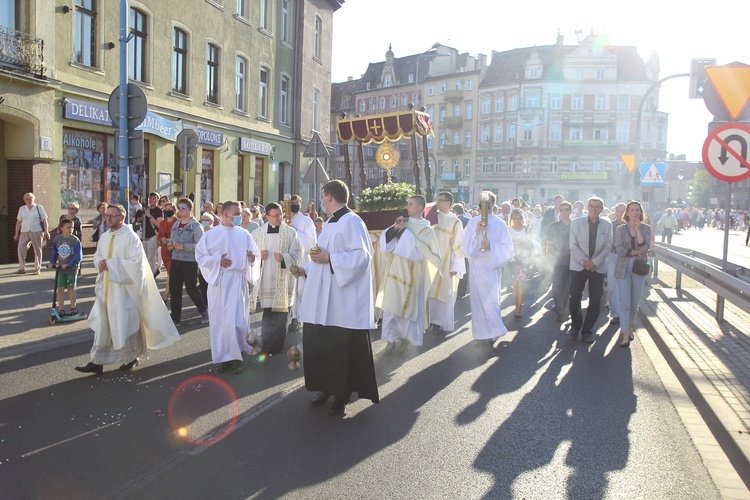 Przepiękna procesja