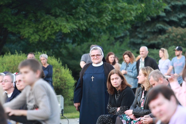 Koncert uwielbienia w Dębicy