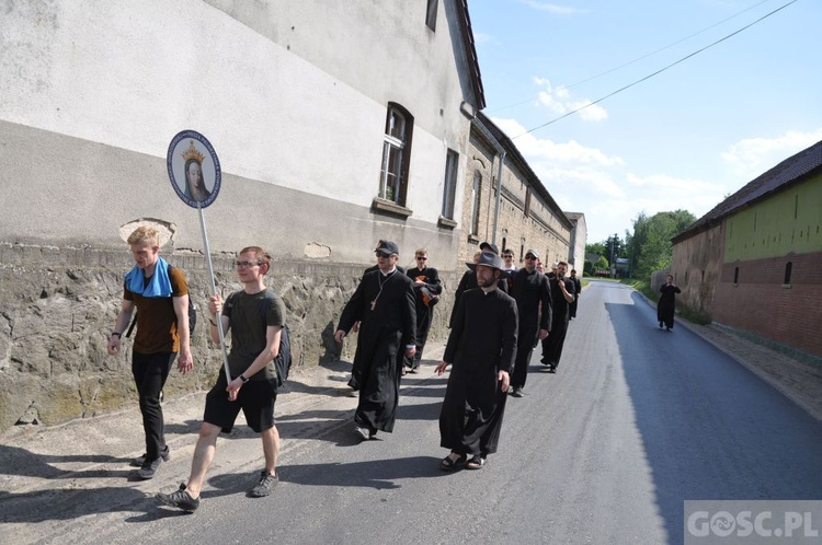 Z Paradyża do Rokitna o powołania