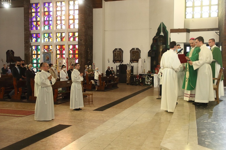 Święcenia diakonatu w Koszalinie cz. 1