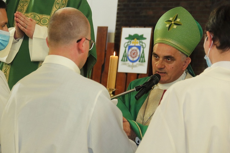 Święcenia diakonatu w Koszalinie cz. 1