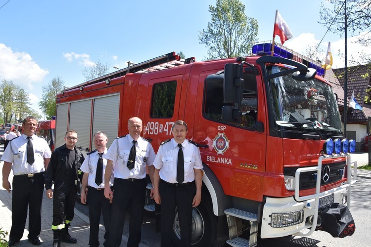 Motocykliści i strażacy na Drodze Papieskiej