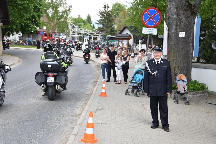 Motocykliści i strażacy na Drodze Papieskiej