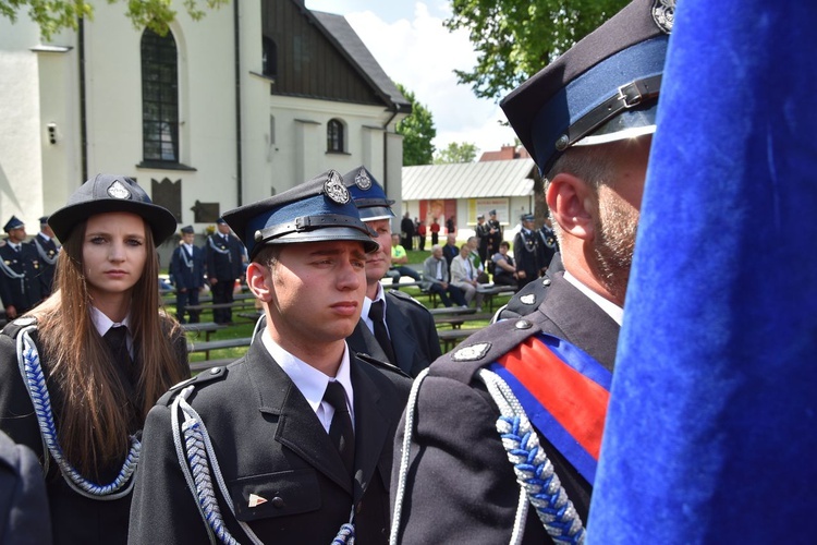 Motocykliści i strażacy na Drodze Papieskiej