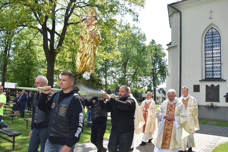 Motocykliści i strażacy na Drodze Papieskiej