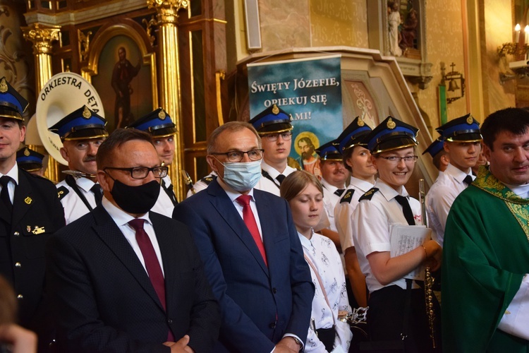 Poświęcenie sztandaru orkiestry w Górze św. Małgorzaty