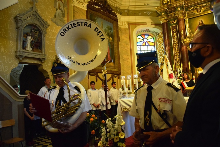 Poświęcenie sztandaru orkiestry w Górze św. Małgorzaty