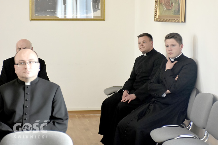 Wręczenie dekretów wikariuszom diecezji świdnickiej