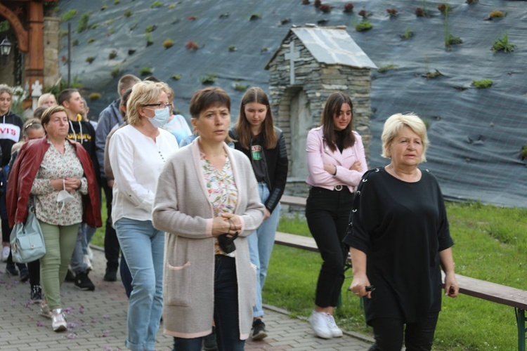 Wieczór uwielbienia z Fausystemem w Rycerce Górnej