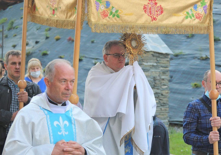 Wieczór uwielbienia z Fausystemem w Rycerce Górnej