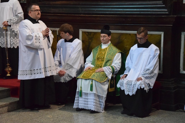 Msza prymicyjna w rycie trydenckim