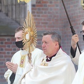 – Nie możemy budować wspólnoty z Panem i między sobą,  jeśli w sercu nosimy pretensje, żale do drugiego, nie mówiąc już o nienawiści – podkreślał metropolita.