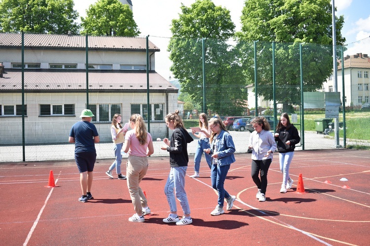 Wiejska gra terenowa z kard. Stefanem Wyszyńskim