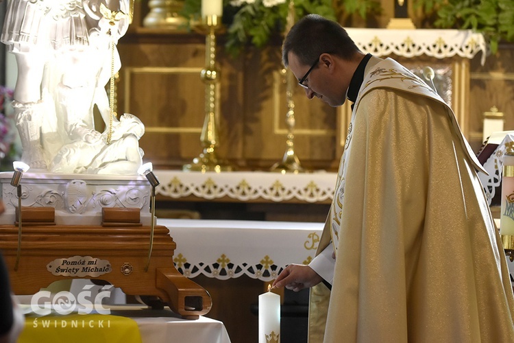 Rozpoczęcie peregrynacji figury św. Michała Archanioła w Świebodzicach